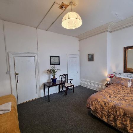 Large Flat Next To Port, Cliffs, Beach With Parking ドーバー エクステリア 写真