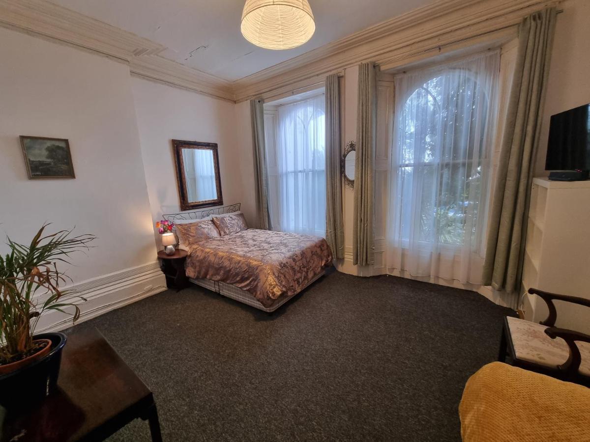 Large Flat Next To Port, Cliffs, Beach With Parking ドーバー エクステリア 写真